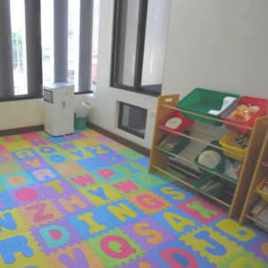 【内部】セブ島の託児所の様子 (11)